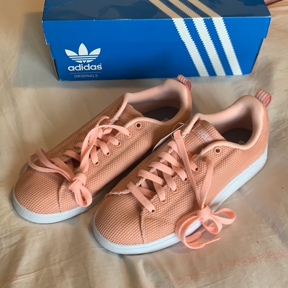 adidas women’s basketball advantage tennis clean - Picture 8 of 8